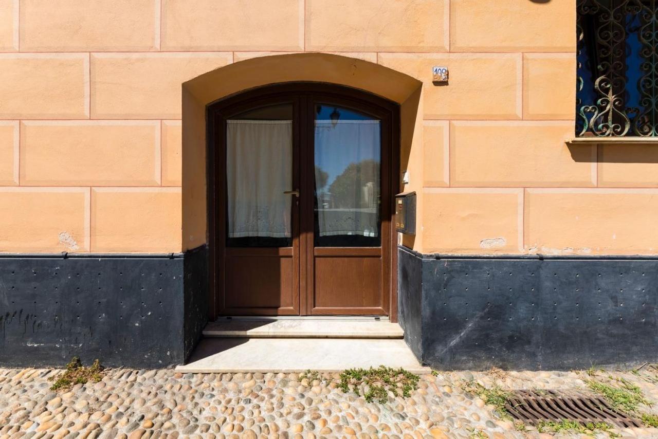 Casa Nel Borgo, 20 Metri Dal Mare Apartment Albisola Superiore Exterior photo