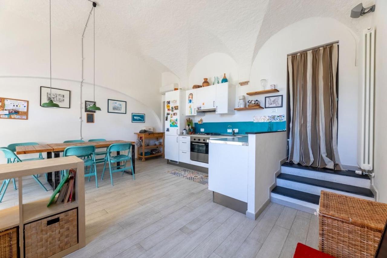 Casa Nel Borgo, 20 Metri Dal Mare Apartment Albisola Superiore Exterior photo