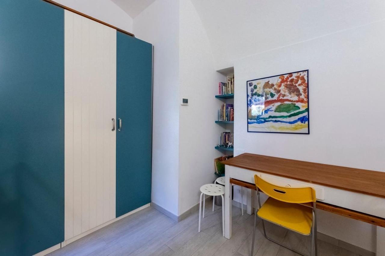 Casa Nel Borgo, 20 Metri Dal Mare Apartment Albisola Superiore Exterior photo