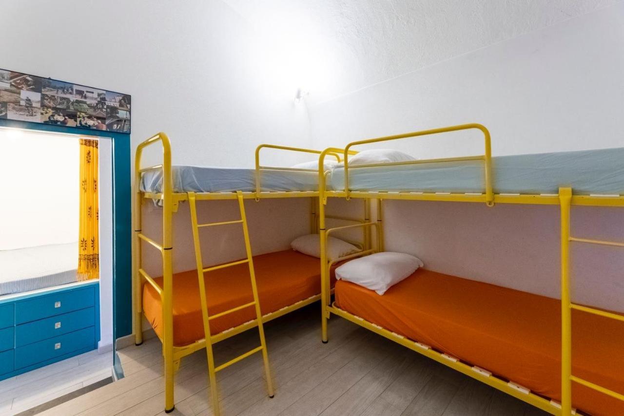 Casa Nel Borgo, 20 Metri Dal Mare Apartment Albisola Superiore Exterior photo