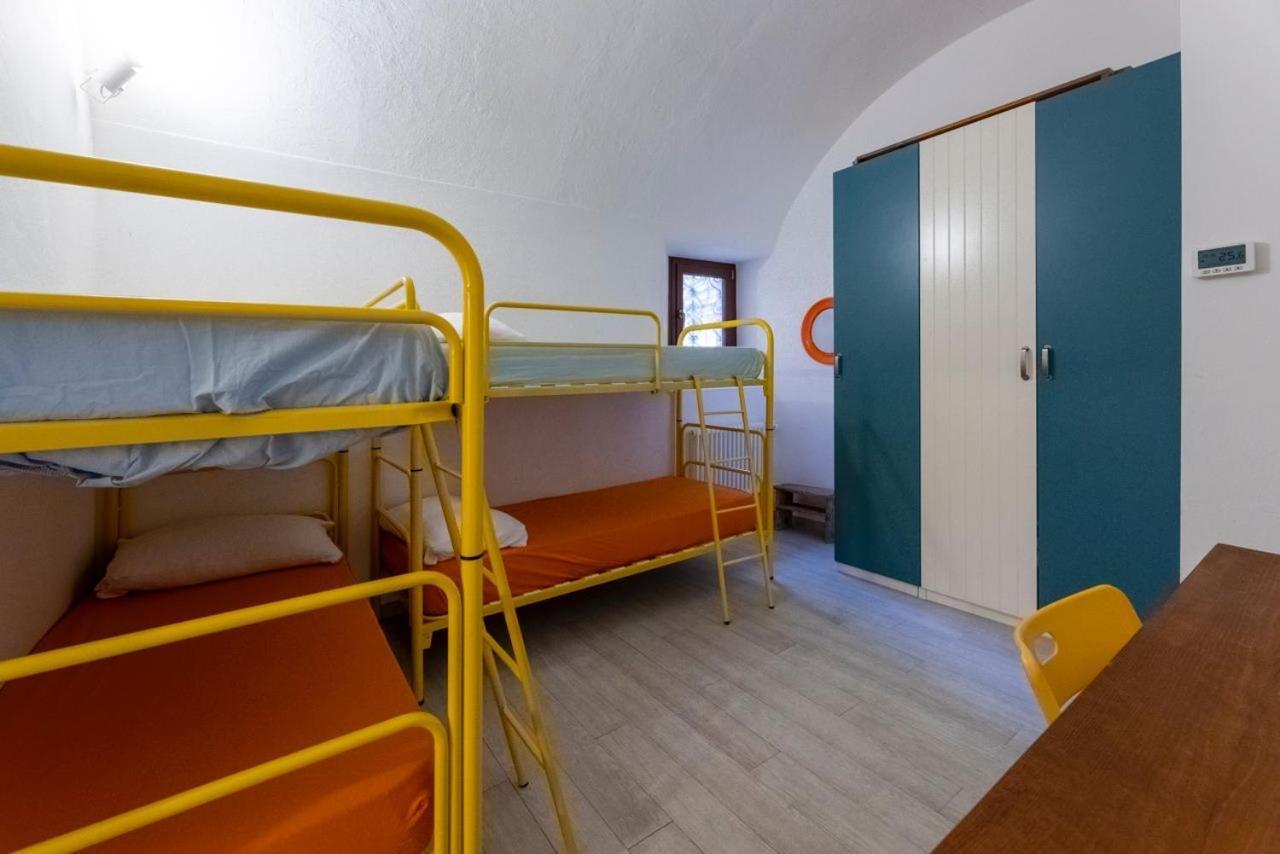 Casa Nel Borgo, 20 Metri Dal Mare Apartment Albisola Superiore Exterior photo