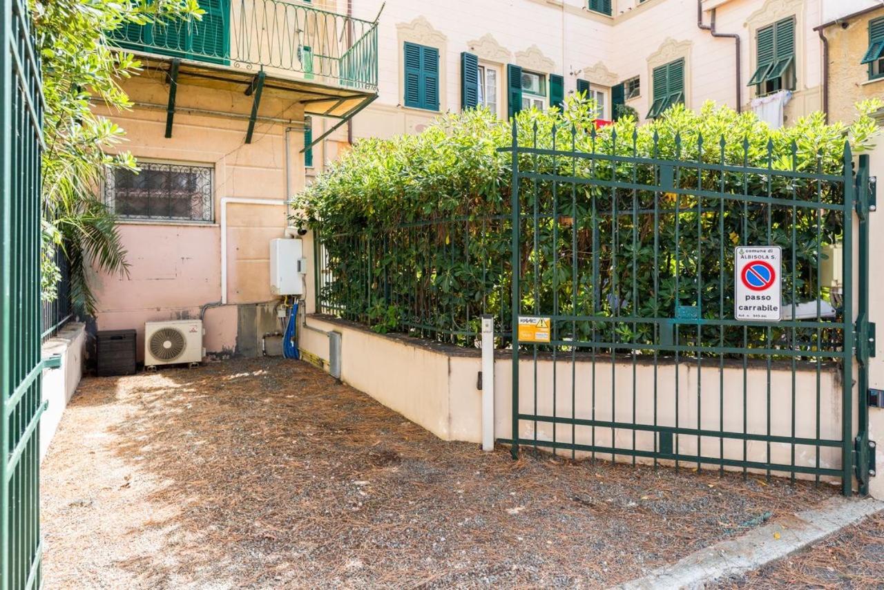 Casa Nel Borgo, 20 Metri Dal Mare Apartment Albisola Superiore Exterior photo
