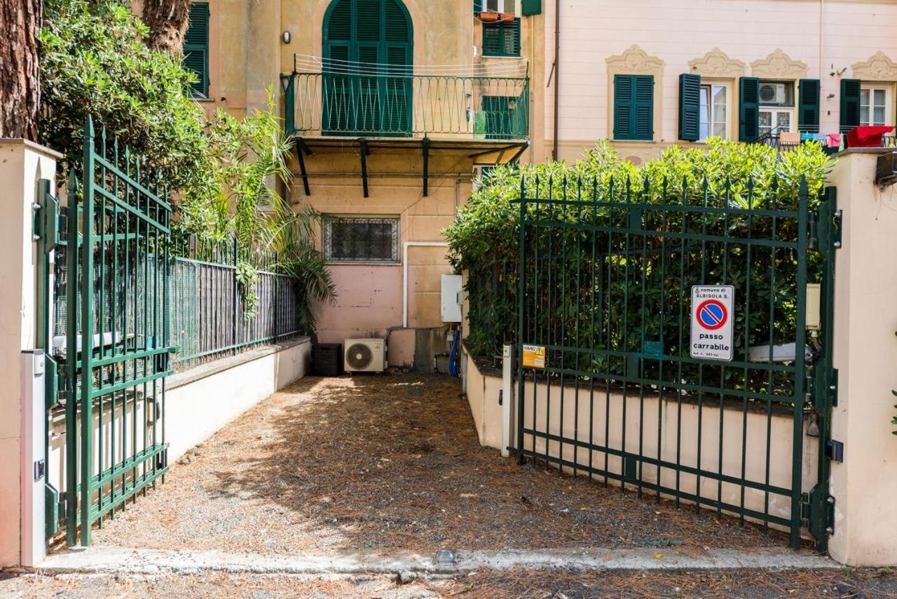 Casa Nel Borgo, 20 Metri Dal Mare Apartment Albisola Superiore Exterior photo
